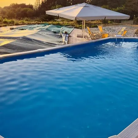 Bosco Pianetti Farm stay *